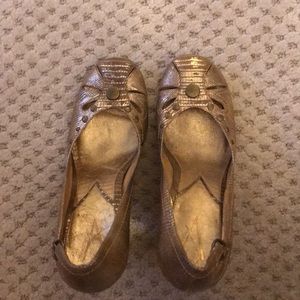 Vince Camuto gold heels